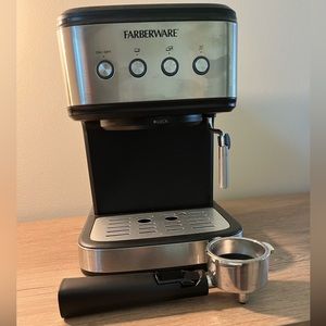 Farberware 1.5L 20 Bar Espresso Maker with Removable Water Tank